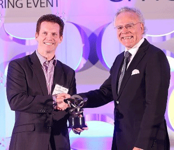 EOS Founder Dr Hans J Langer receives SME Additive Manufacturing Industry Achievement Award at RAPID 2016