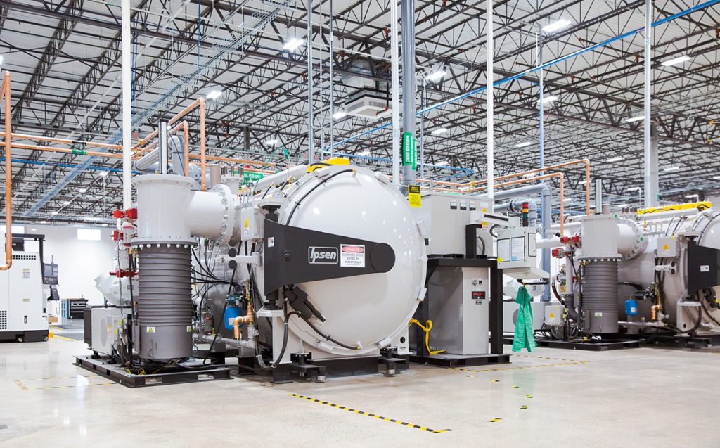 Fig. 8 An Ipsen heat treatment furnace at GE’s CATA facility for the thermal processing of additively manufactured parts (Image: GE Reports/Chris New) [15]