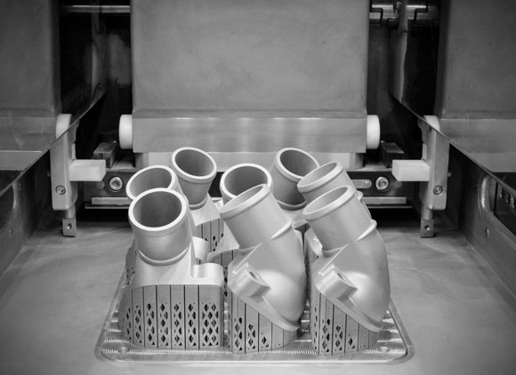 First metal additively manufactured spare part produced at Mercedes-Benz Trucks First metal additively manufactured spare part produced at Mercedes-Benz Trucks