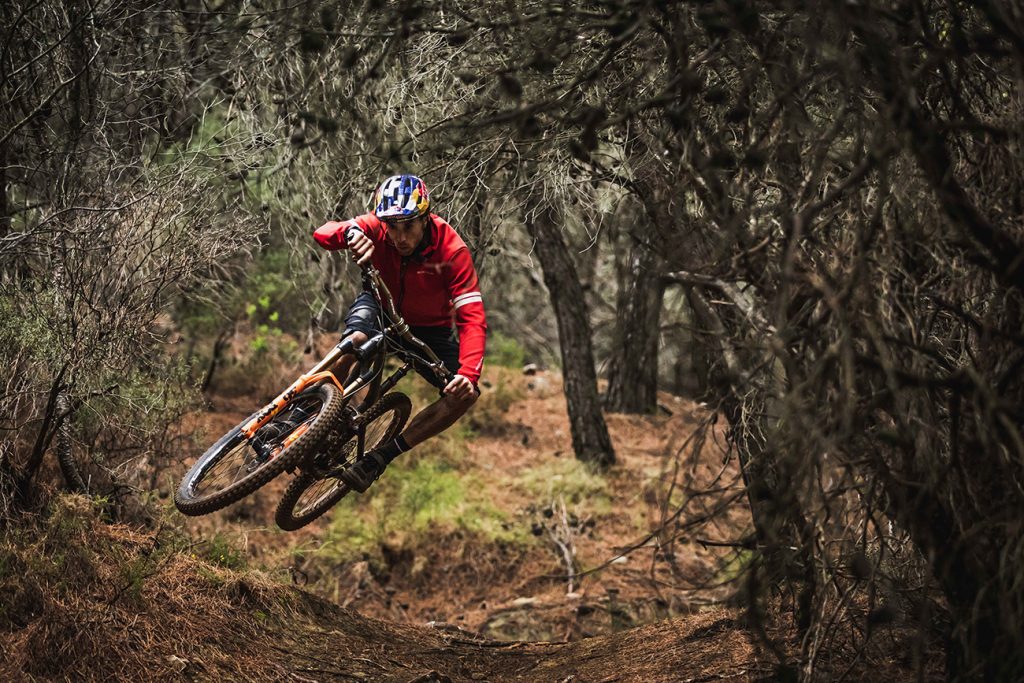 Fig. 3 Gee Atherton putting the Atherton Bikes frame through its paces (Courtesy Moonhead Media)