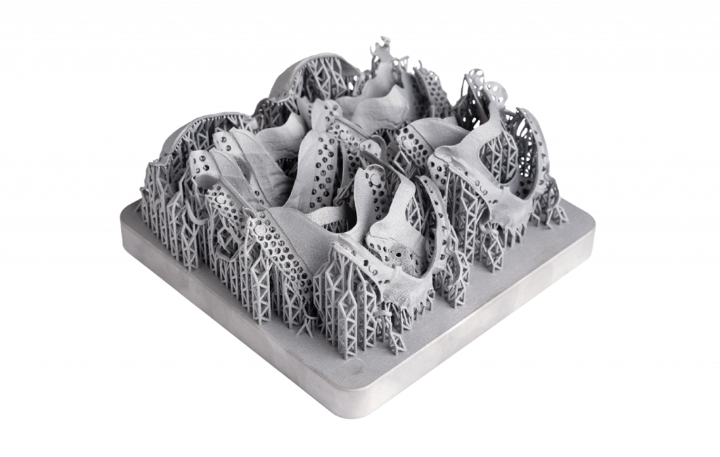 Fig. 1 Full platform with removable partial dentures in CoCr, manufactured on the DMP Flex 200 (Courtesy 3D Systems)