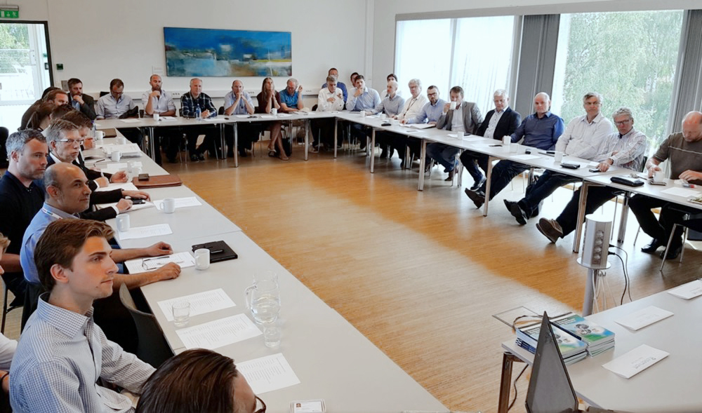 Fig. 4 Forty professionals from all over Norway participating the first phase of a pilot project at NTNU Gjøvik, June 2016. The aim was to demonstrate the viability of AM technology for the Norwegian oil industry (Courtesy Joppe N Christensen)