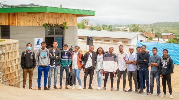 Thinking Huts’ first Additively Manufactured school was opened in Madagascar in 2022 (Courtesy Thinking Huts)