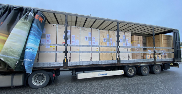 Delivery of the new PBF-EB machines from Colibrium Additive (Courtesy implantcast)