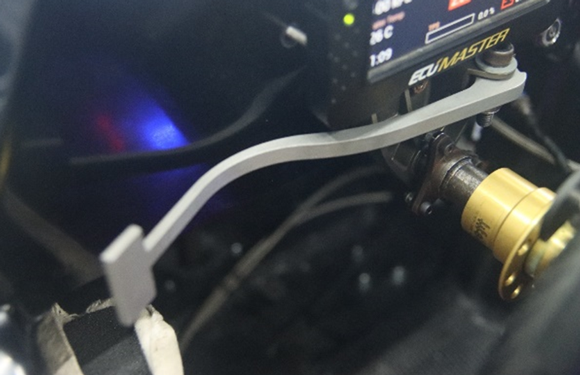 The aluminium clutch lever (Courtesy HBD)