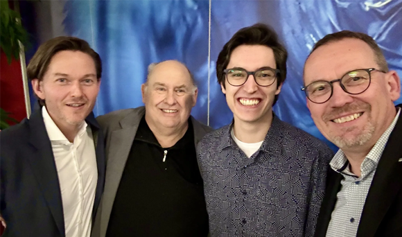 Left to right: Holger Ruckdaeschel (NMB), Hans Rausch (Forschungsvereinigung Neue Materialien), winner Vincent Müller, Wolfram Brehm (IHK Oberfranken Bayreuth) (Courtesy IHK Oberfranken Bayreuth)