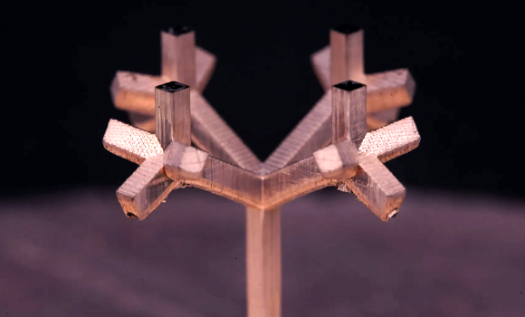 A 3D fractal tree antenna fabricated using charge programmed multi-material Additive Manufacturing (Courtesy UC Berkeley)