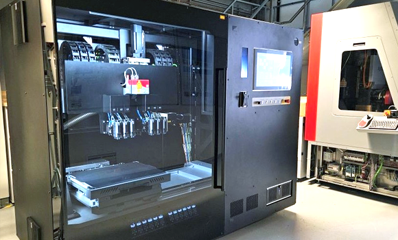 The new MMJ ProX Additive Manufacturing machine features a build platform of 530 x 300 x 200 mm and can process up to six different materials in a single build (Courtesy IKTS)