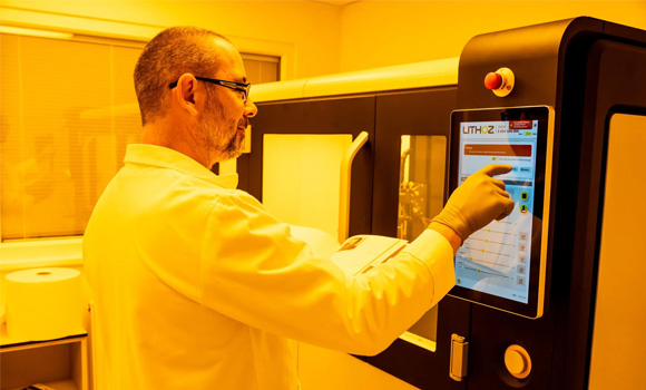 The Institute of Physics of Materials of the Czech Academy of Sciences has added a Lithoz CeraFab Multi 2M30 machine, reported to be the first in the Czech Republic (Courtesy Lithoz)
