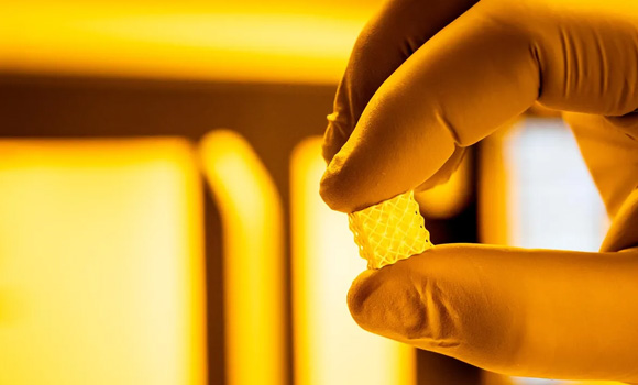 The Institute of Physics of Materials recognised the need for a multi-material Additive Manufacturing solution to produce the complex structures required for its research (Courtesy Lithoz)