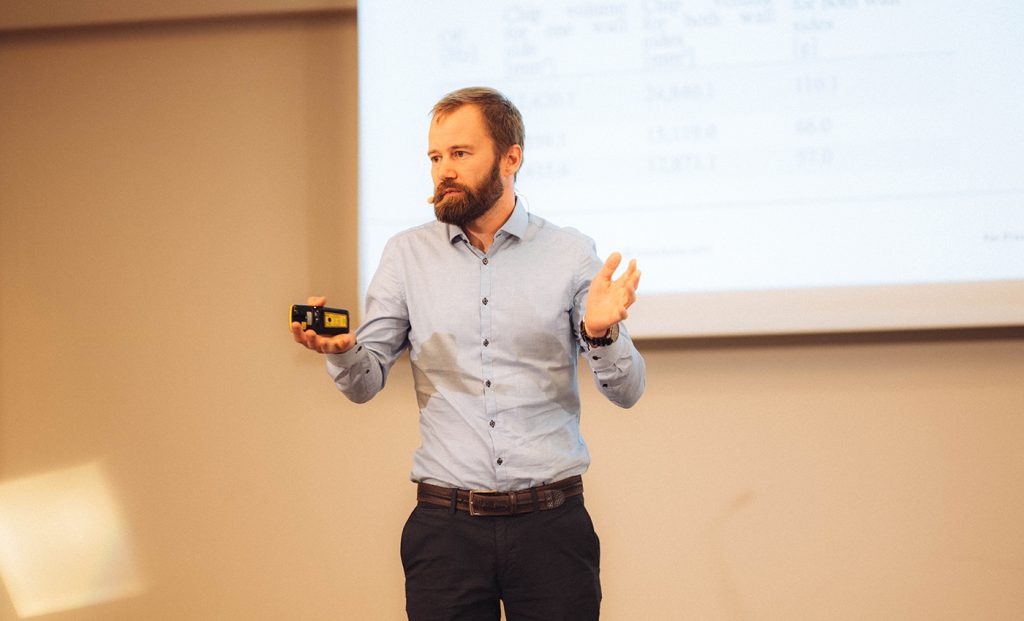 Fig. 6 Robert Lau, Fraunhofer IAPT, presented research on surface structure in DED-ARC/W, focusing on how process parameters influence surface quality and post-processing requirements (Courtesy Studio vom Berg)