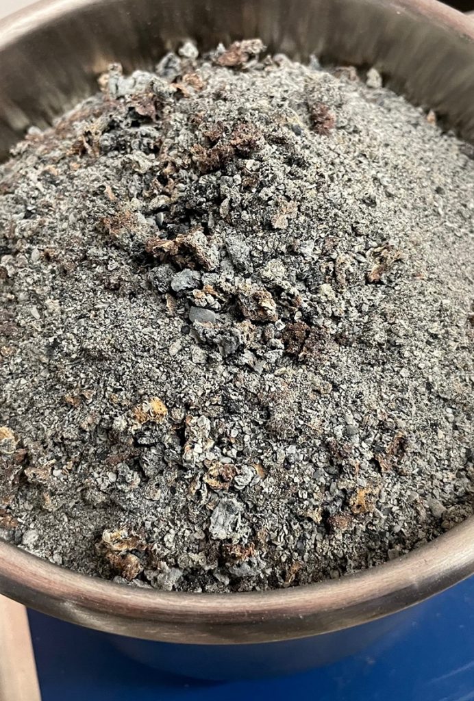 Fig. 9 RFS Pro waste bin with fully oxidised waste material (Courtesy EOS)