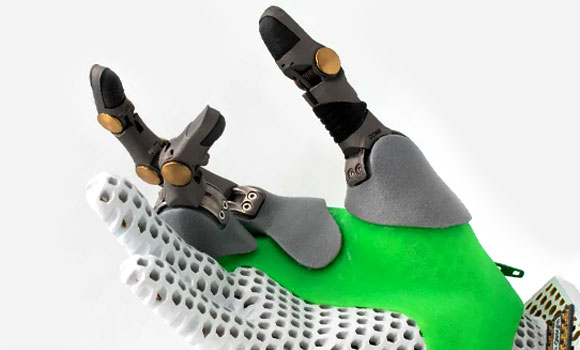 Printed finger joints for prothesis (Courtesy One Click Metal)