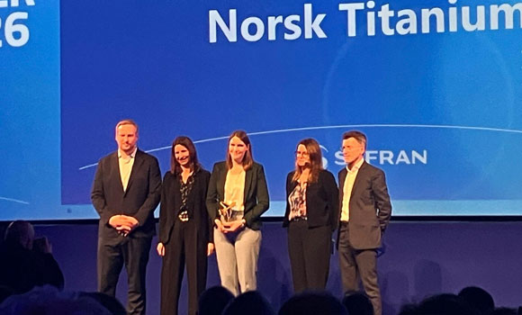 The team from Norsk Titanium receive the 2026 Supplier Innovation Award from Safran (Courtesy Norsk Titanium)