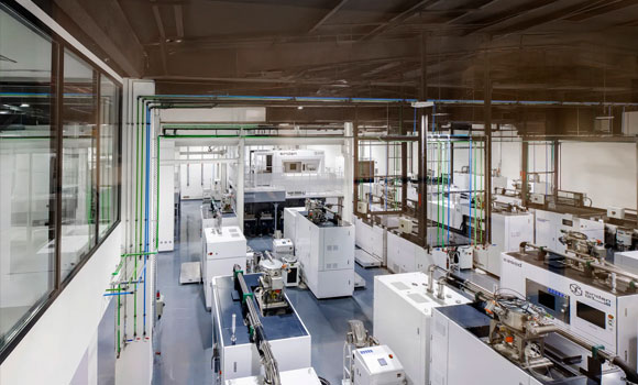 The facility is reported to house more than 40 large-scale metal Additive Manufacturing machines, as well as over 300 polymer AM machines and advanced CNC machining (Courtesy LEAP 71)