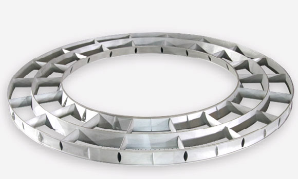 A 2.8 m casing manufactured as a single part on the EP-M3050 (Courtesy Eplus3D)