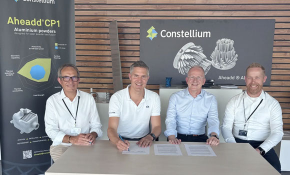From left to right, Sylvain Henry, Joachim Zettler, Ludovic Piquier, Pekka Ekqvist at the Constellium and EOS agreement signing ceremony (Courtesy EOS)