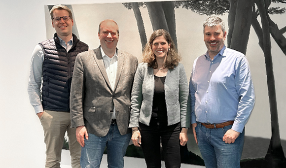 From left to right: Oliver Kaul from STS Ventures, Max Siebert and Henrike Wonneberger from Replique, Markus Bold from Chemovator (Courtesy Replique)