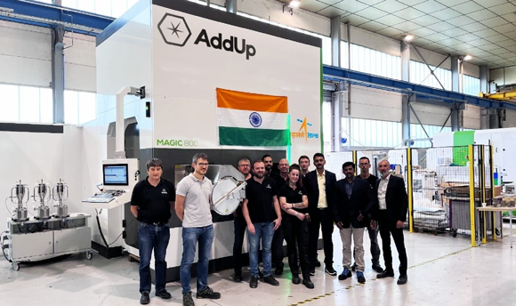 AddUp and ISRO teams with the new Magic 800 DED Machine (Courtesy ISRO)
